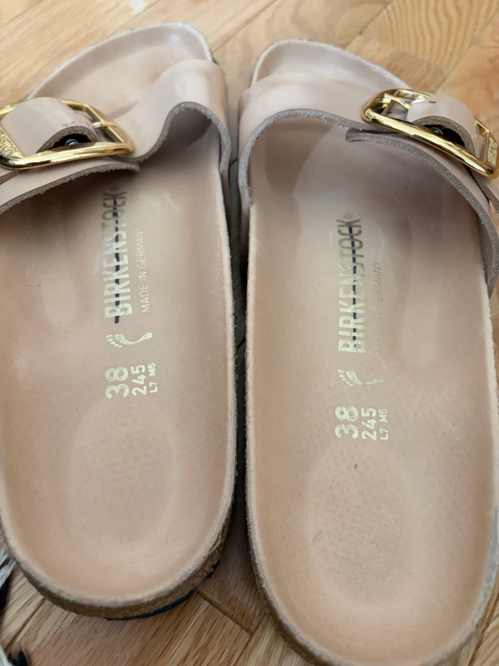 Birkenstock Nude Leather Slide Sandal with Gold Buckle - Picture 2 of 3